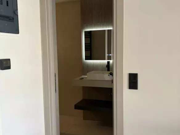 1-bedroom Flat In Center Of Thessaloniki, Greece (57 M²)