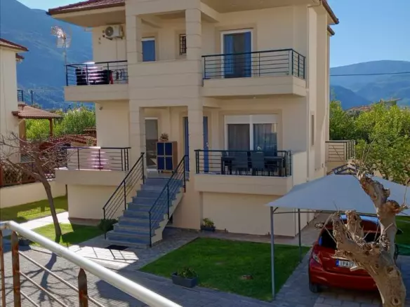 2-bedroom Detached House In Diakopto, Greece (140 M²)