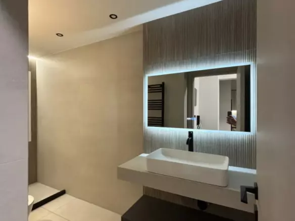 1-bedroom Flat In Center Of Thessaloniki, Greece (57 M²)