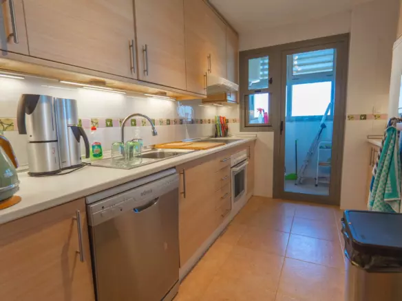 3-bedroom Apartment In Guardamar Del Segura, Spain