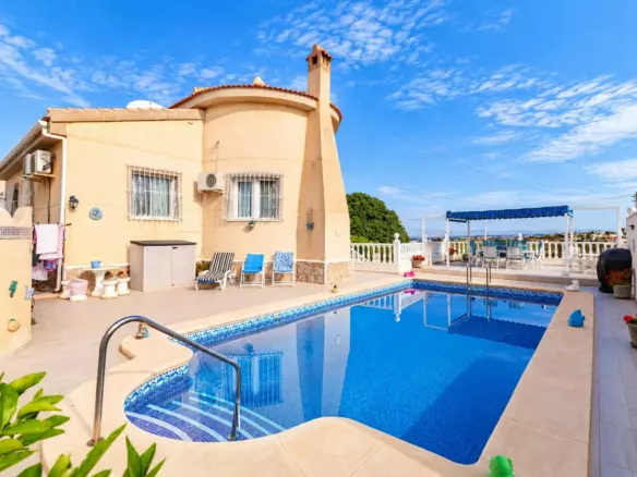 3-bedroom Villa In Ciudad Quesada, Spain (146 M²)