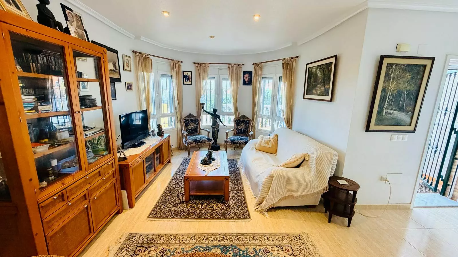 o_1k5hs3ut31h3c1kj1rd018o0epl2f-2fa381 3-bedroom Detached Villa In Los Montesinos, Spain (97 M²)