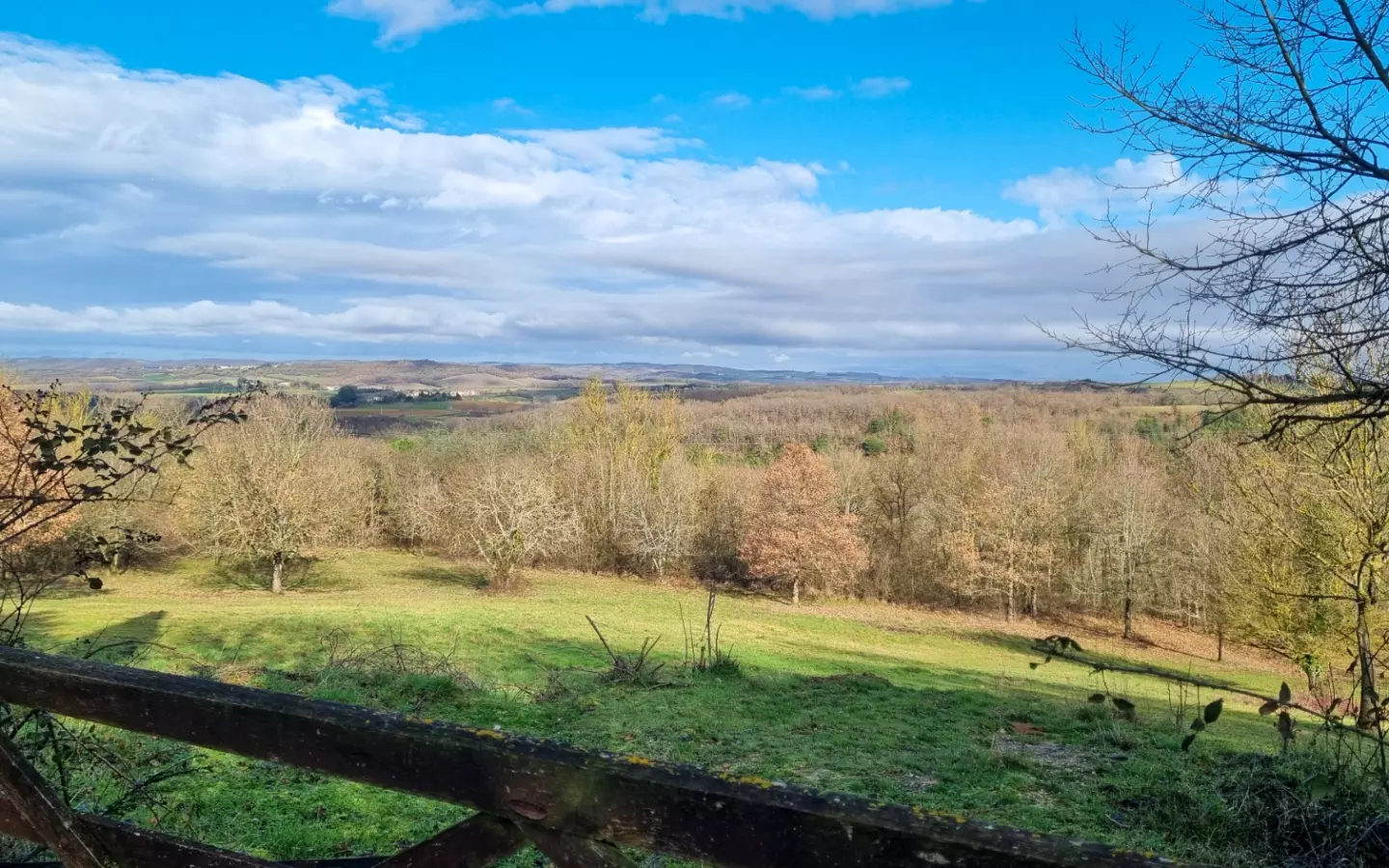 4-bedroom Country House In Saint-gauderic, France (221 M²)
