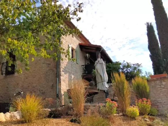 4-bedroom Country House In Saint-ciers-sur-bonnieure, France (269 M²)