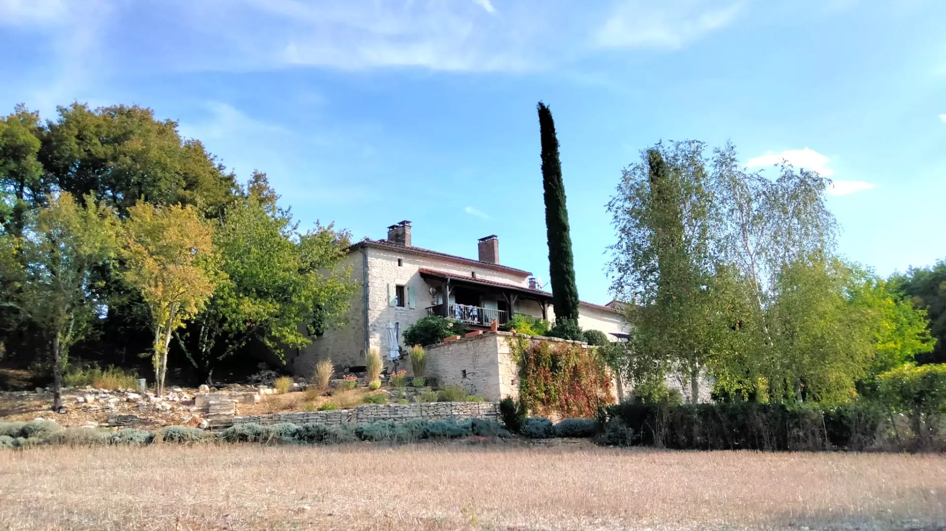 4-bedroom Country House In Saint-ciers-sur-bonnieure, France (269 M²)