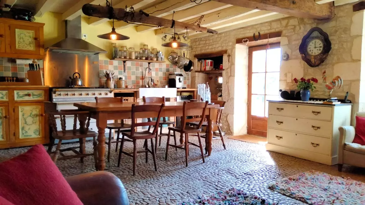 4-bedroom Country House In Saint-ciers-sur-bonnieure, France (269 M²)