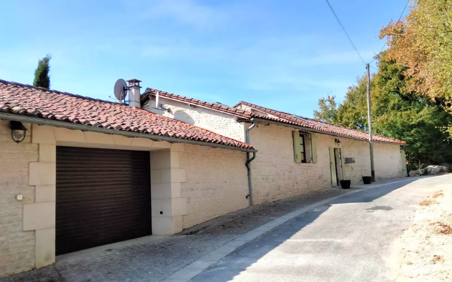4-bedroom Country House In Saint-ciers-sur-bonnieure, France (269 M²)