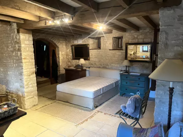4-bedroom Country House In Saint-ciers-sur-bonnieure, France (269 M²)