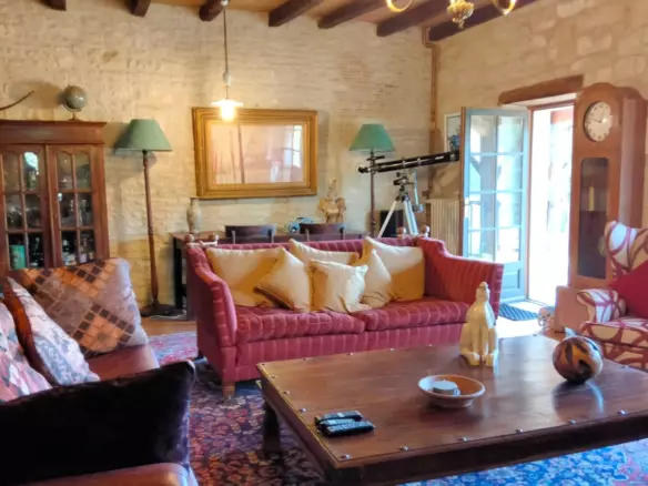 4-bedroom Country House In Saint-ciers-sur-bonnieure, France (269 M²)