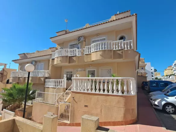 2-bedroom Town House In Villamartin, Spain (80 M²)