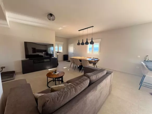 2-bedroom Detached Villa In Pinoso, Spain (118 M²)
