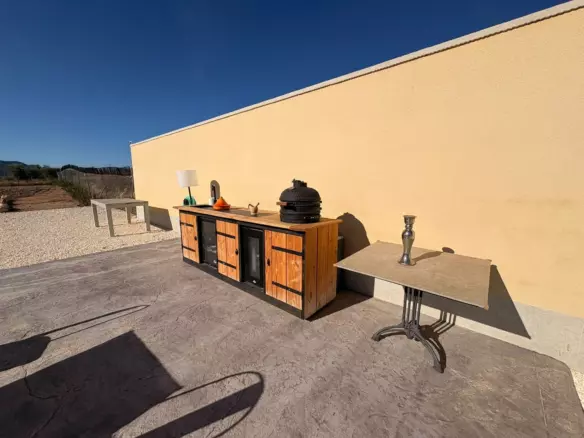 2-bedroom Detached Villa In Pinoso, Spain (118 M²)