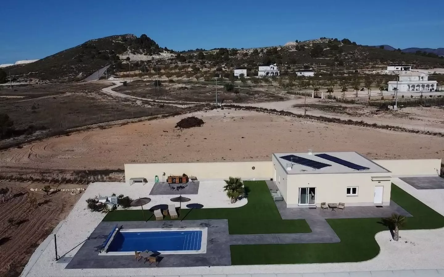 2-bedroom Detached Villa In Pinoso, Spain (118 M²)