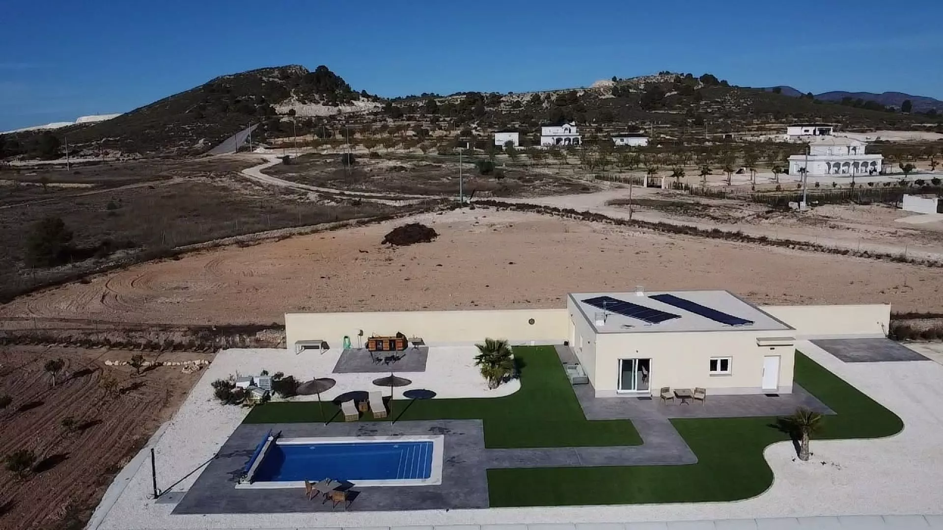 2-bedroom Detached Villa In Pinoso, Spain (118 M²)