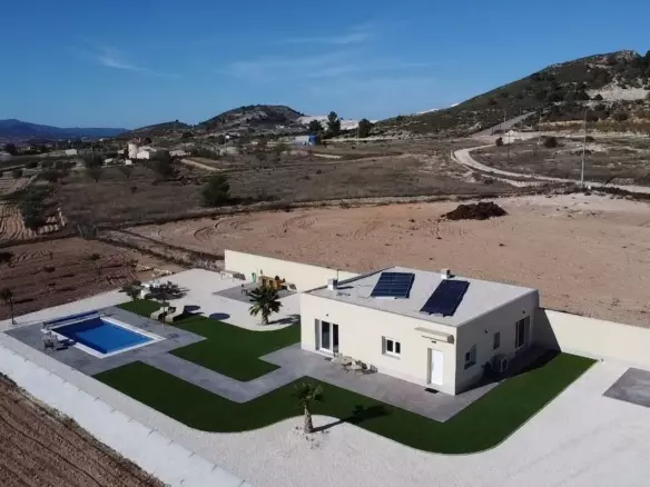2-bedroom Detached Villa In Pinoso, Spain (118 M²)