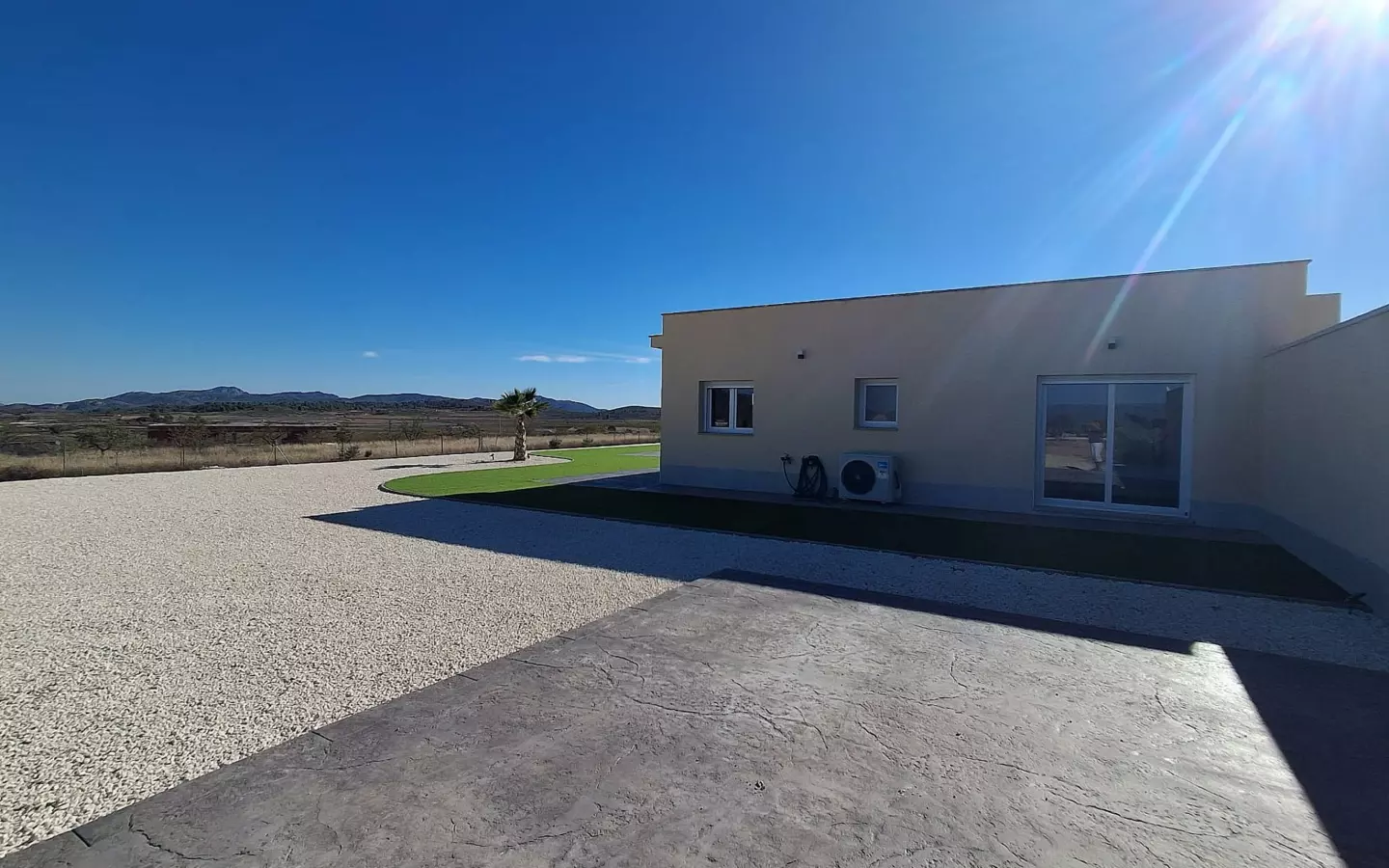 2-bedroom Detached Villa In Pinoso, Spain (118 M²)