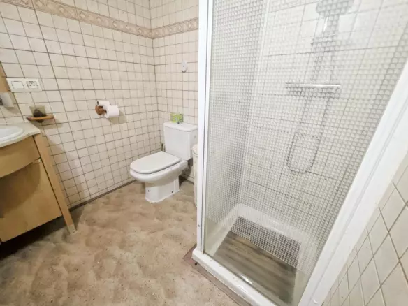 5-bedroom Country House In La Romana, Spain (378 M²)