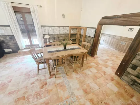 5-bedroom Country House In La Romana, Spain (378 M²)