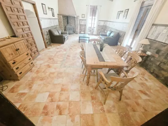 5-bedroom Country House In La Romana, Spain (378 M²)
