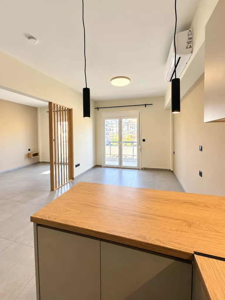 1-bedroom Flat In Center Of Thessaloniki, Greece (57 M²)