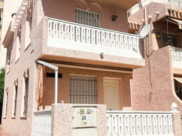 3-bedroom Apartment In Torrevieja, Spain (108 M²)