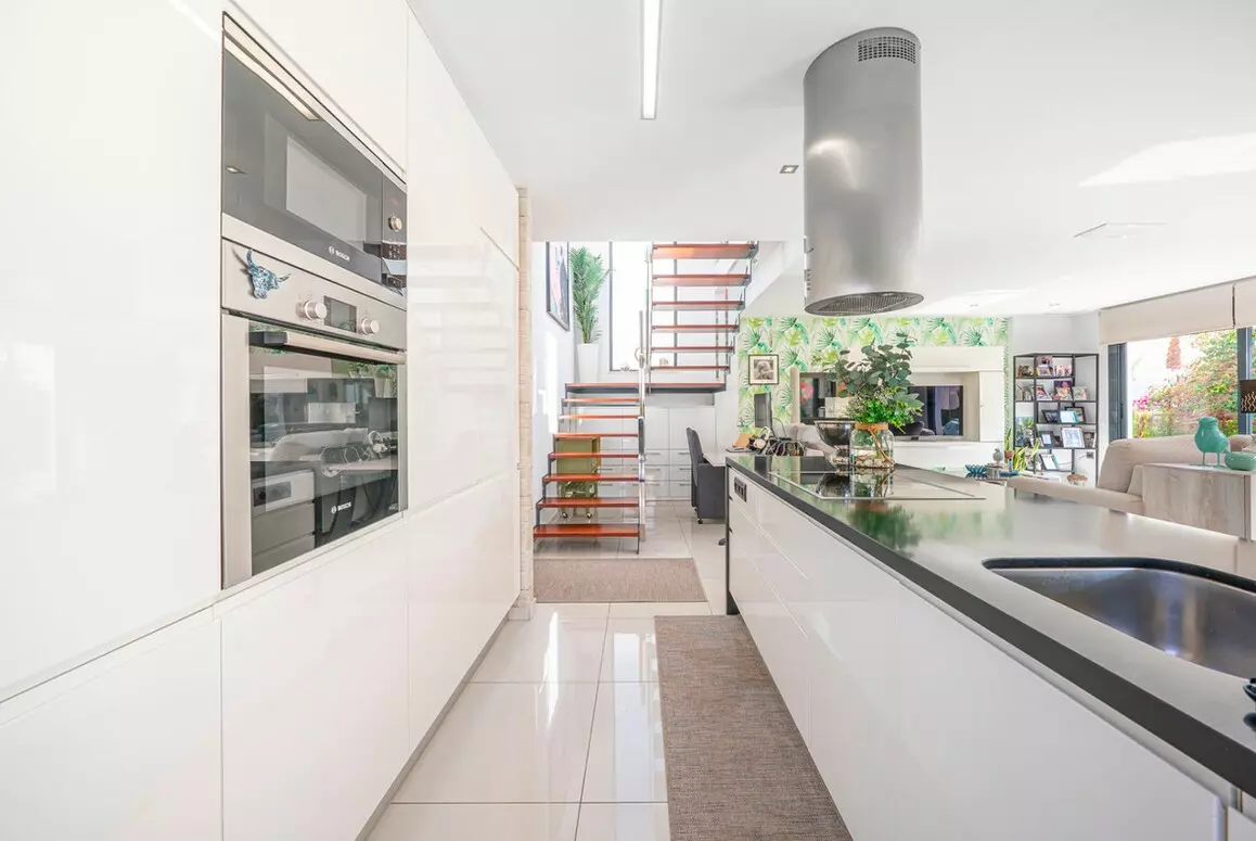 3-bedroom Villa In Rojales, Spain (136 M²)