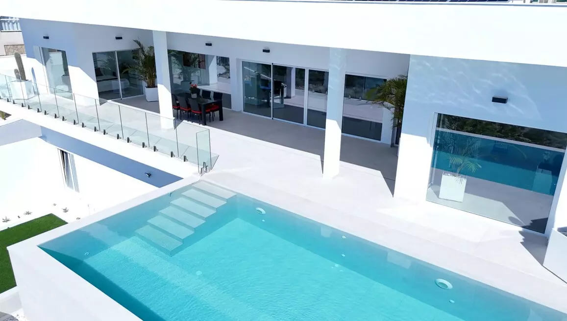 5-bedroom Villa In San Fulgencio, Spain (487 M²)