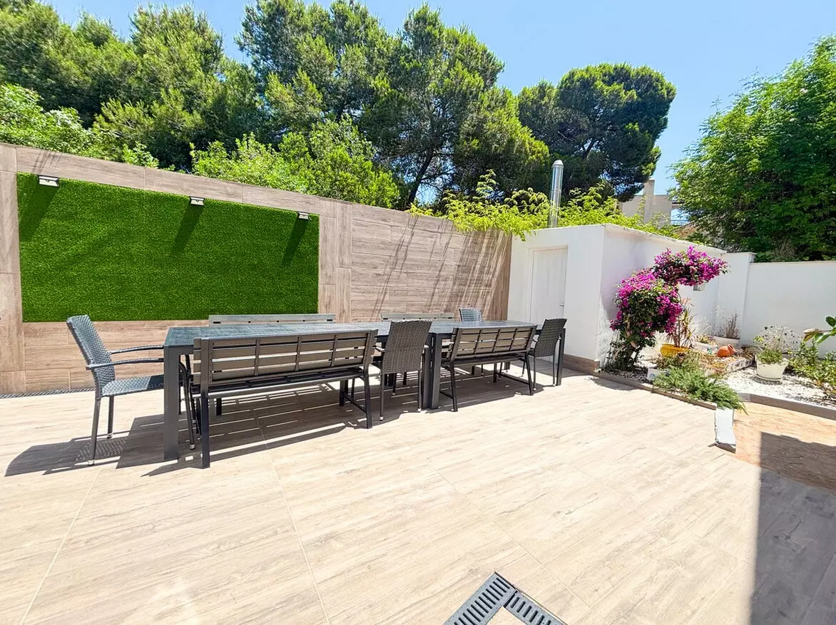 7-bedroom Villa In Orihuela Costa, Spain (512 M²)