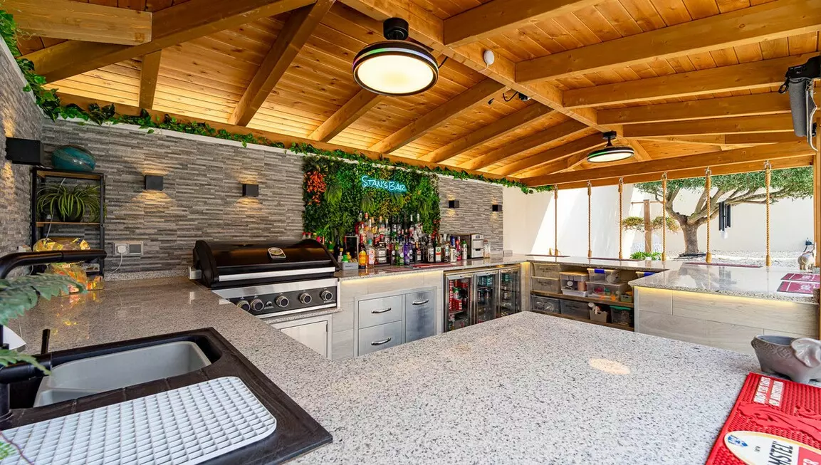 3-bedroom Villa In Orihuela Costa, Spain (211 M²)