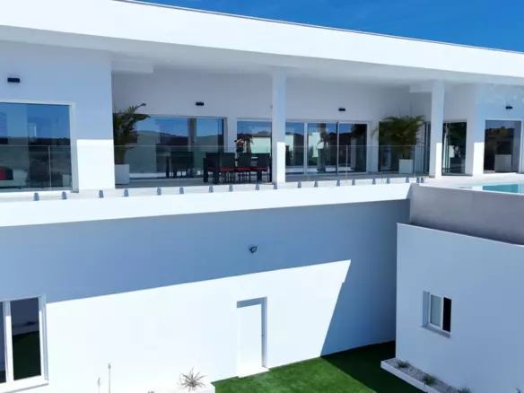 5-bedroom Villa In San Fulgencio, Spain (487 M²)