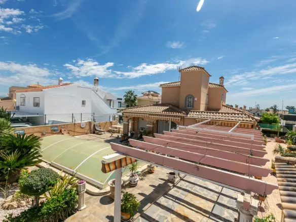 4-bedroom Villa In Orihuela Costa, Spain (158 M²)