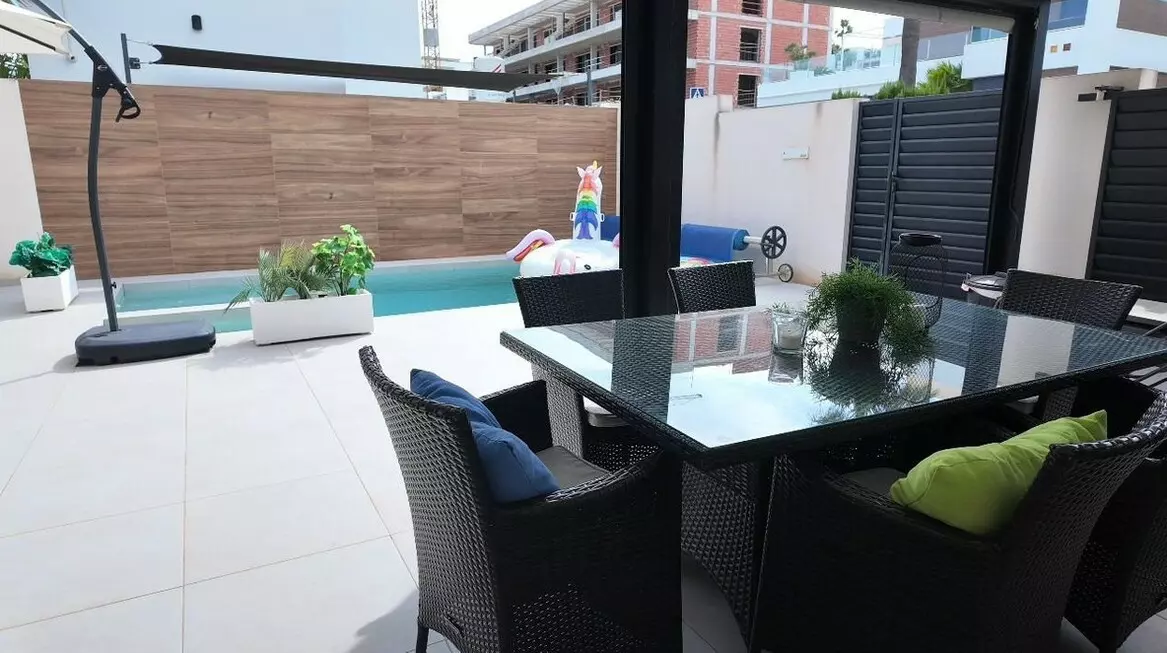4-bedroom Apartment In Benijofar, Spain (179 M²)