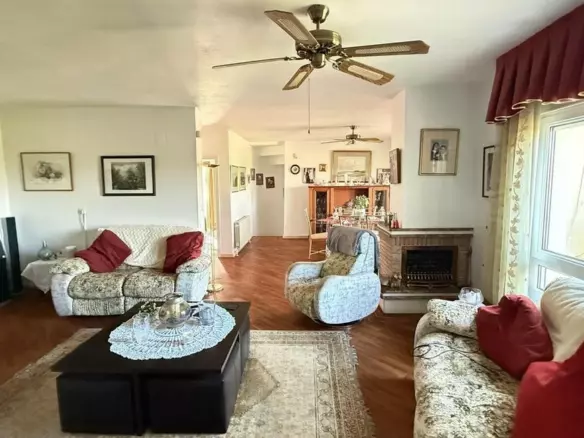5-bedroom Villa In Orihuela Costa, Spain (220 M²)