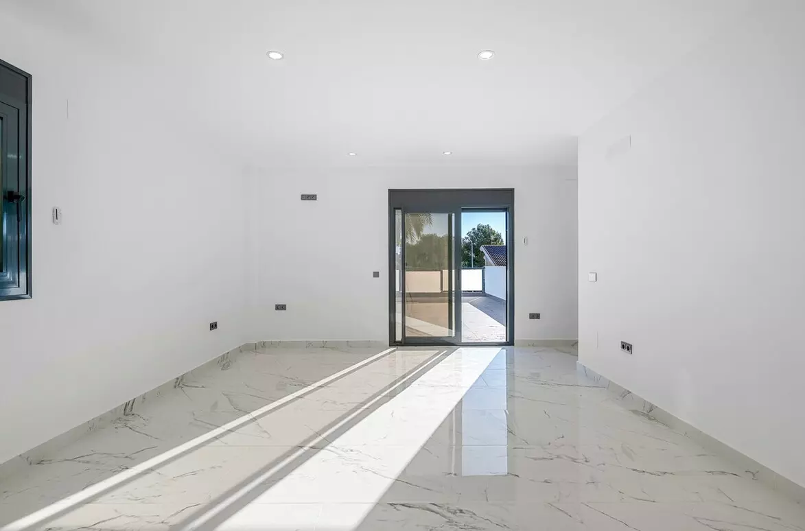 4-bedroom Villa In Orihuela Costa, Spain (245 M²)