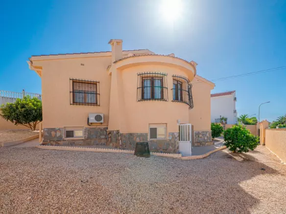 5-bedroom Villa In Rojales, Spain (97 M²)