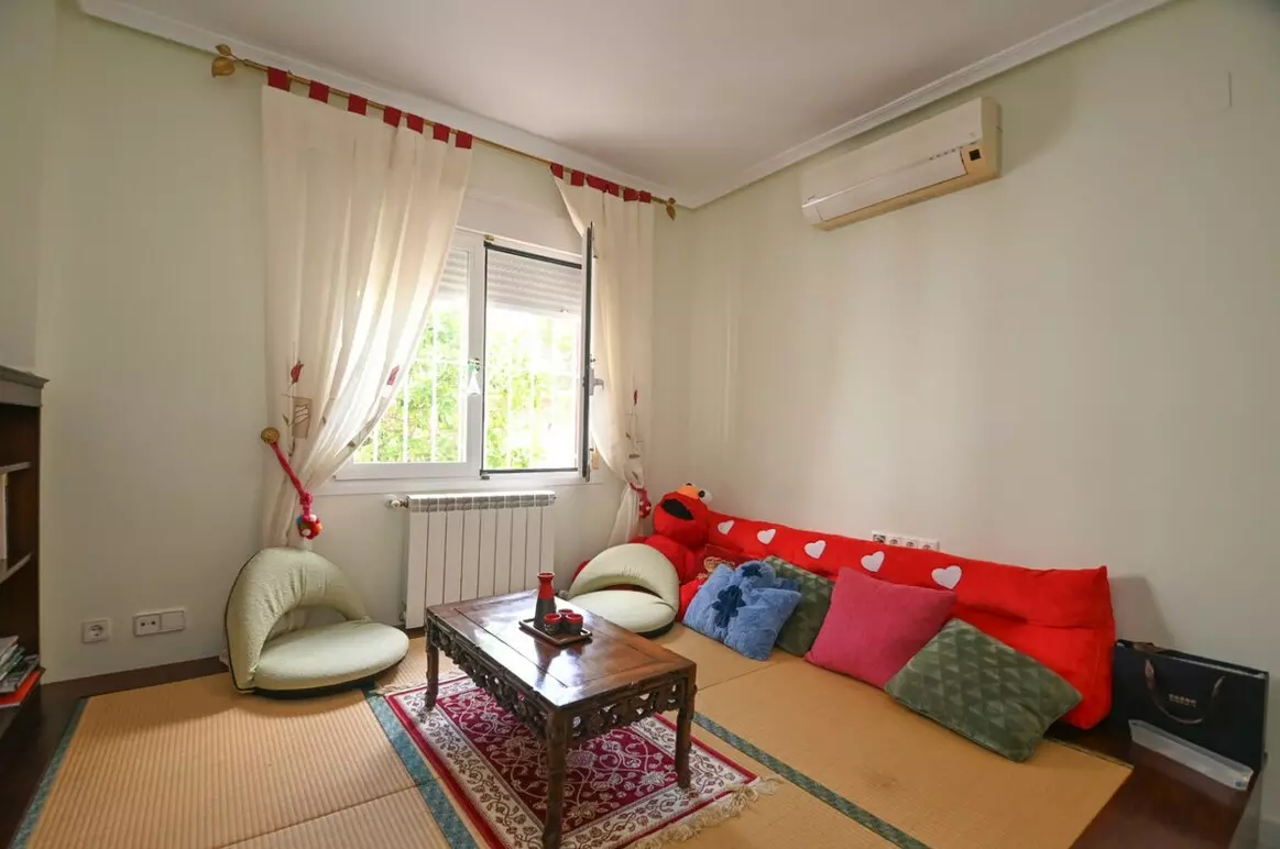 4-bedroom Villa In Orihuela Costa, Spain (234 M²)