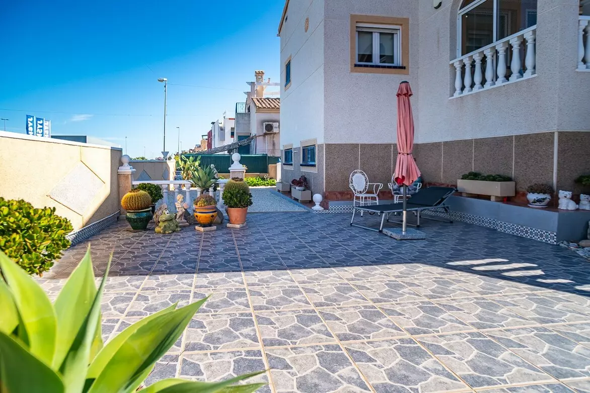 2-bedroom Villa In Orihuela Costa, Spain (100 M²)