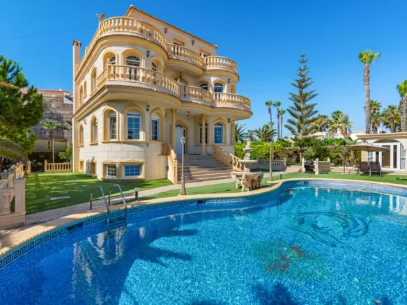 6-bedroom Villa In Orihuela Costa, Spain (760 M²)