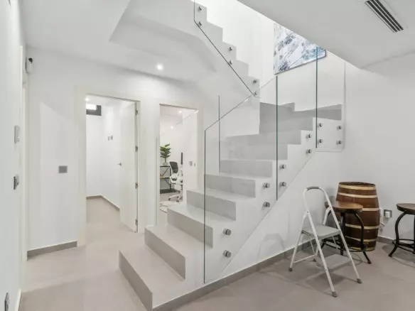 4-bedroom Villa In Algorfa, Spain (123 M²)