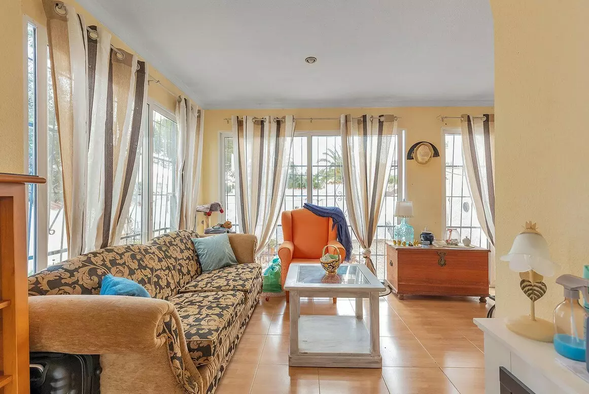 5-bedroom Villa In Rojales, Spain (232 M²)