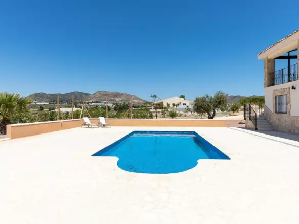 5-bedroom Villa In La Romana, Spain (180 M²)