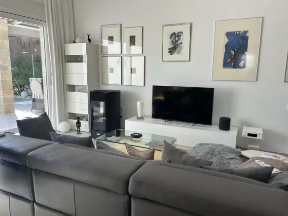3-bedroom Villa In Algorfa, Spain (130 M²)