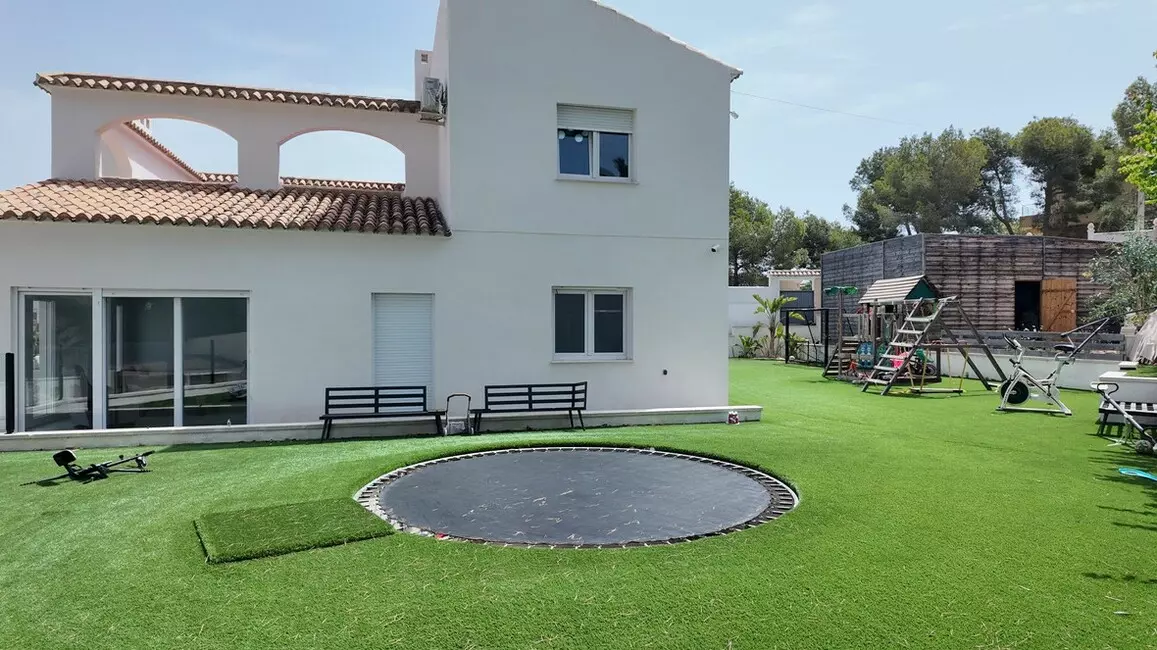 6-bedroom Town House In Orihuela Costa, Spain (240 M²)