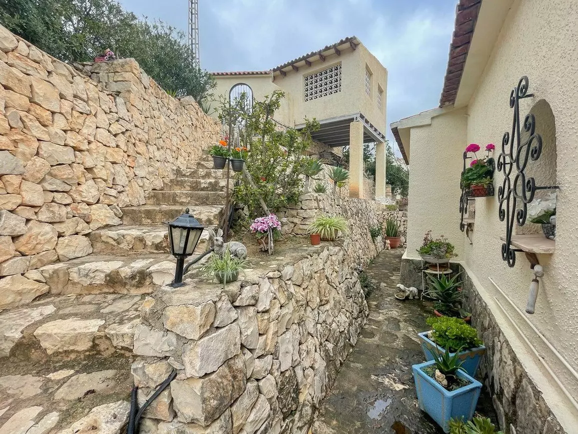 4-bedroom Villa In Algorfa, Spain (309 M²)