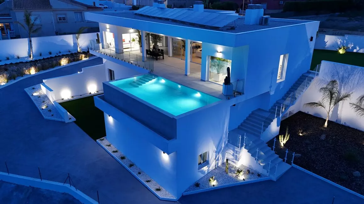 5-bedroom Villa In San Fulgencio, Spain (487 M²)