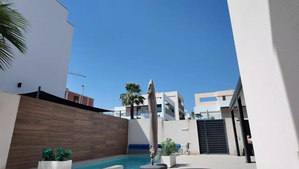4-bedroom Apartment In Benijofar, Spain (179 M²)