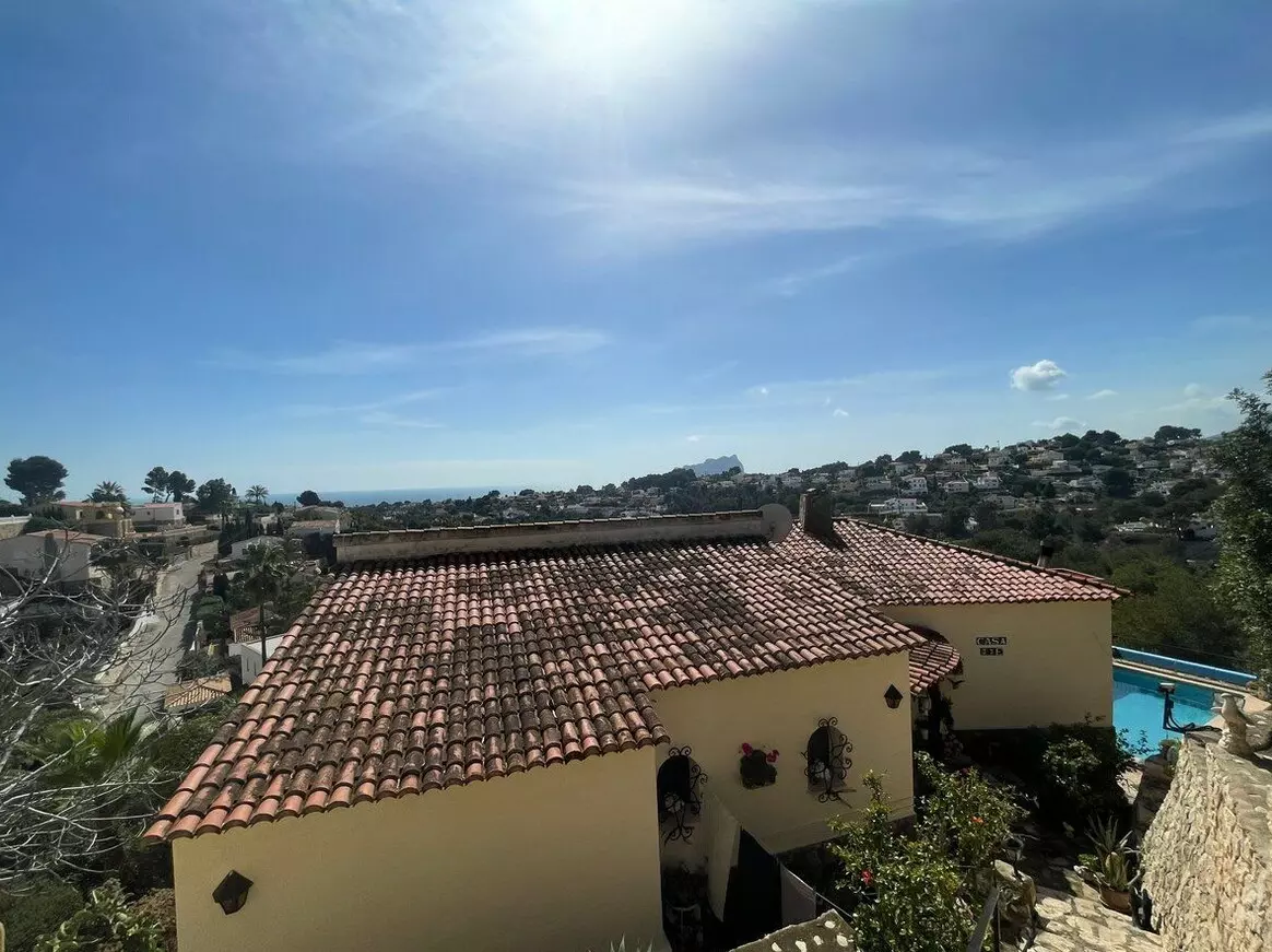 4-bedroom Villa In Algorfa, Spain (309 M²)