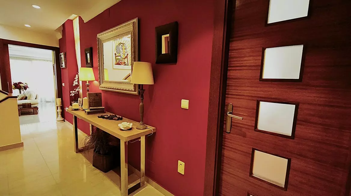 4-bedroom Villa In Alicante, Spain (405 M²)