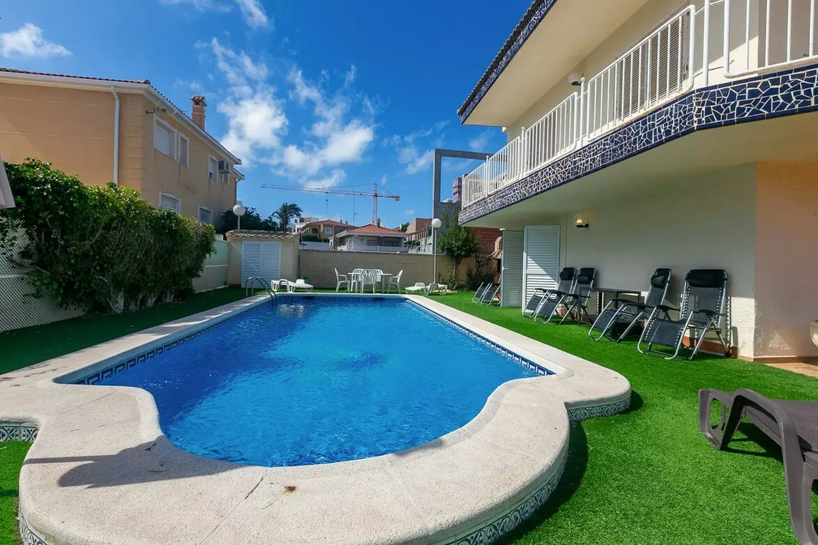 5-bedroom Villa In Orihuela Costa, Spain (293 M²)