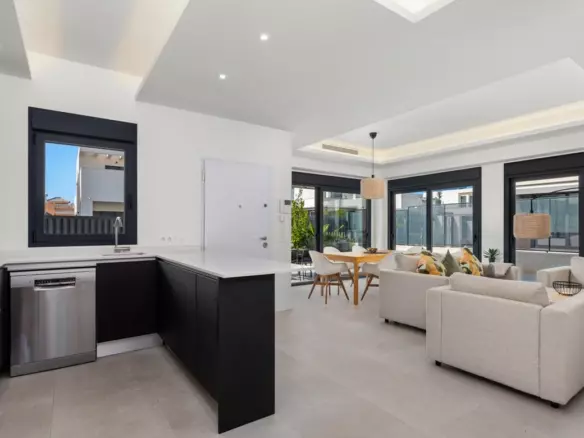 3-bedroom Semi In San Fulgencio, Spain (226 M²)
